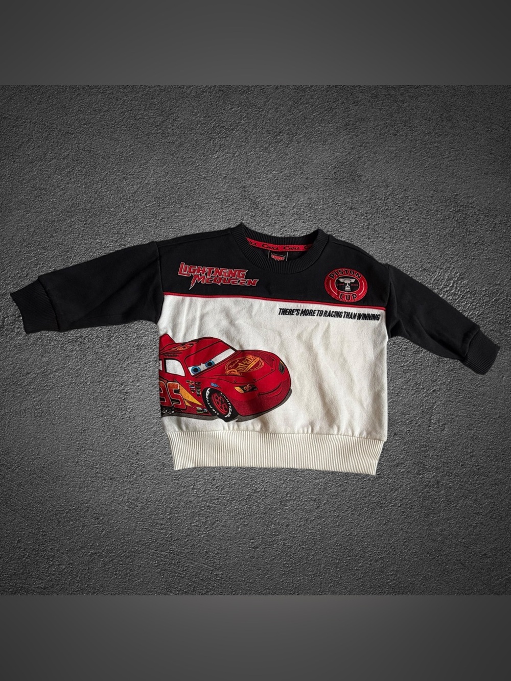 Disney Pixar Cars Lightning McQueen Toddler Sweatshirt Size 18M Black Cream NWT